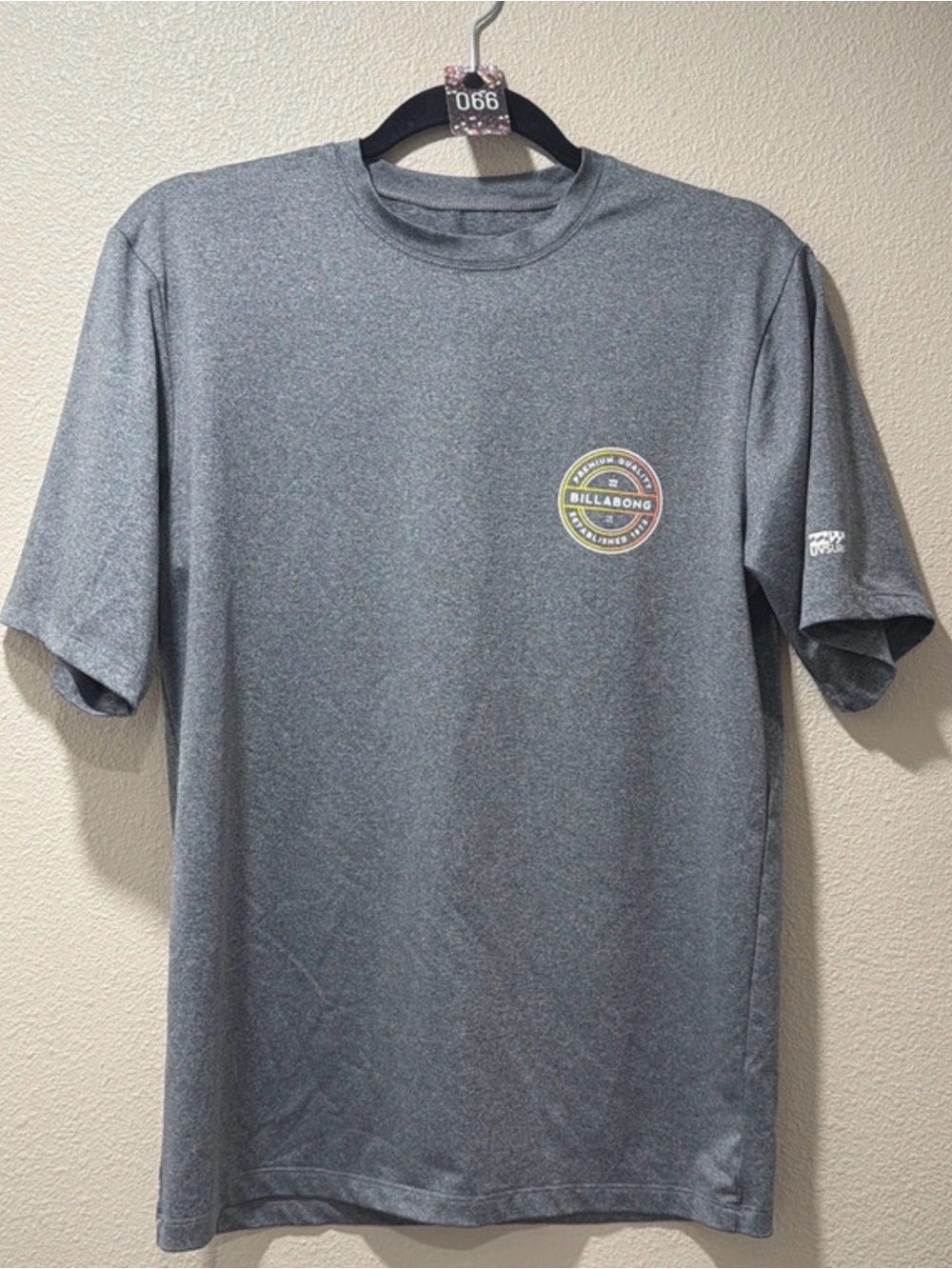 Billabong Gray Short Sleeve Crewneck Tee with Small Chest Logo
